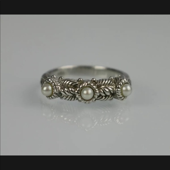 Judith Ripka ring, size 8 - Picture 2 of 4